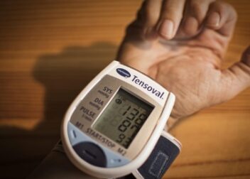 Tout savoir sur les équipements médicaux à domicile : entre prévention et confort 2 Capture decran 2025 04 08 a 11.16.31